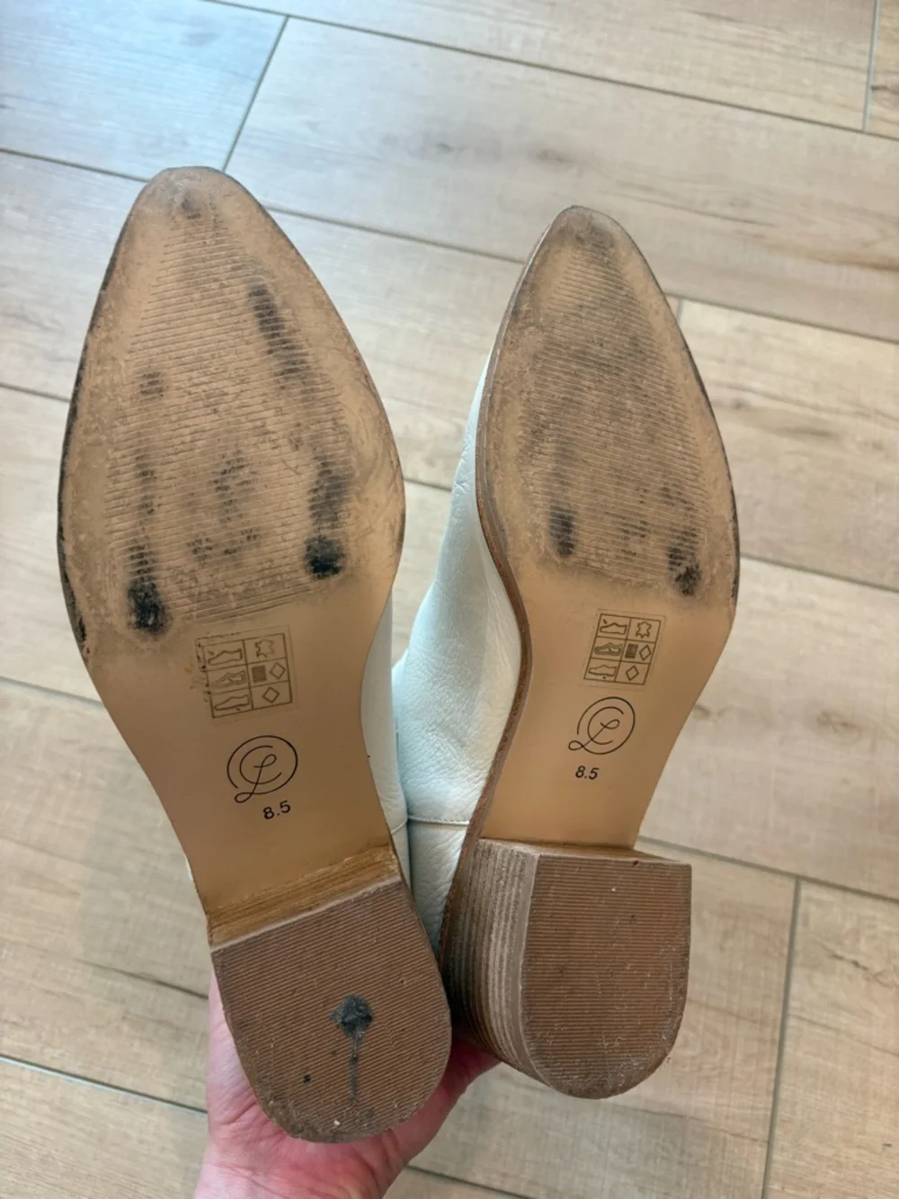 CHINESE LAUNDRY Filip Ankle Boot 8.5